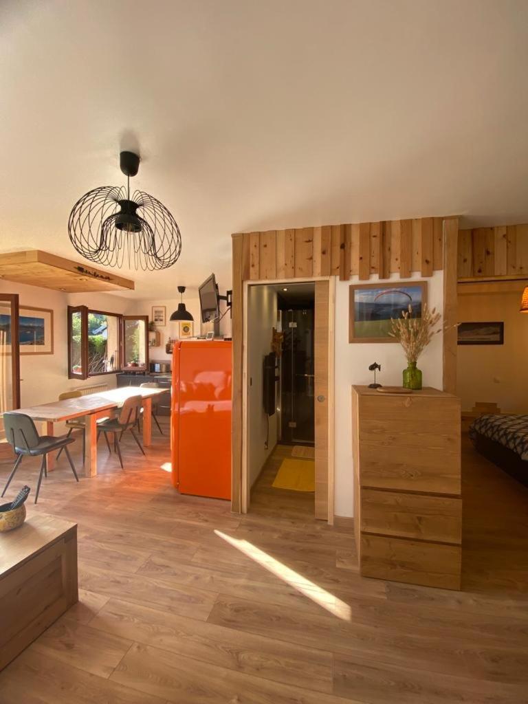 Appartement Au Calme Avec Vue Sur Les Montagnes. Sévrier Exteriör bild